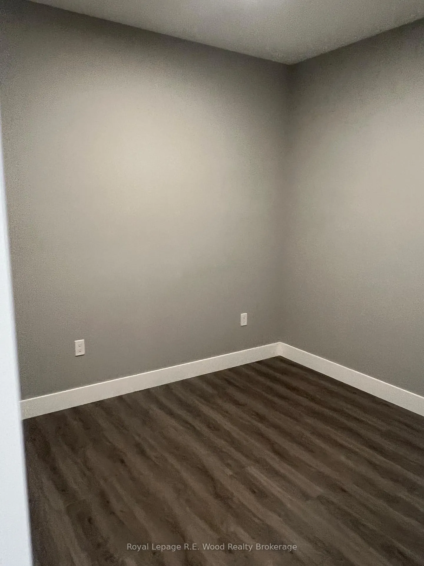 Photo 15 of 335 John Street S, Aylmer — HOMEH