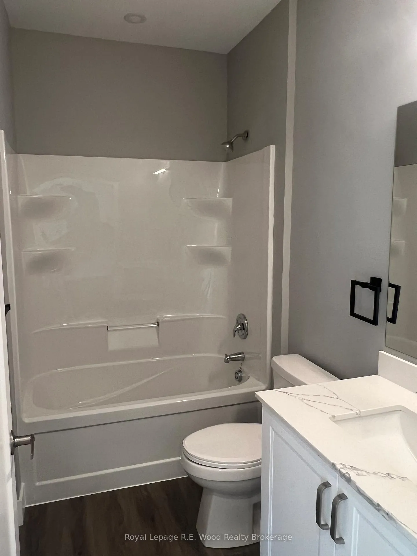 Photo 17 of 335 John Street S, Aylmer — HOMEH