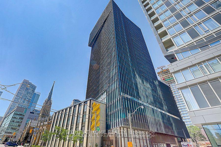 Front of Unit 1709, 60 Shuter Street