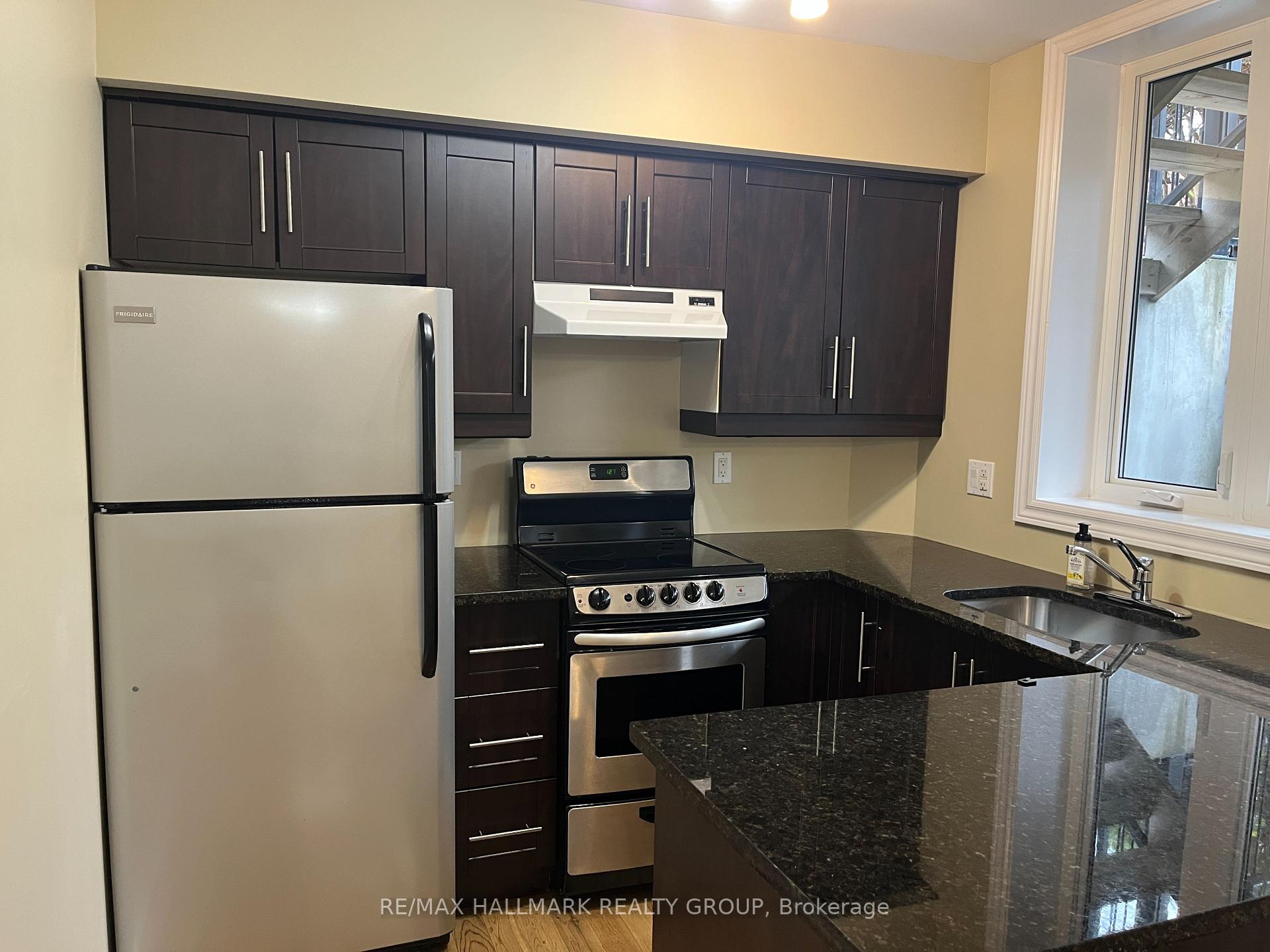 Photo 7 of Unit 1, 324 Currell Avenue, Ottawa, Westboro/Hampton Park — HOMEH