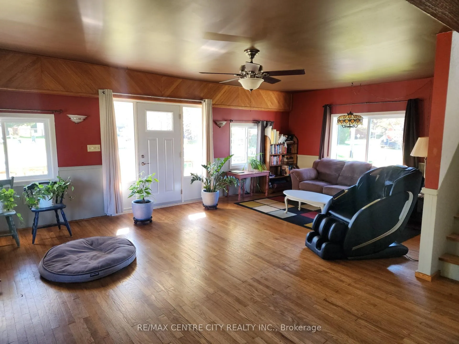 Photo 3 of 33168 Back Street, Dutton/Dunwich, Iona — HOMEH