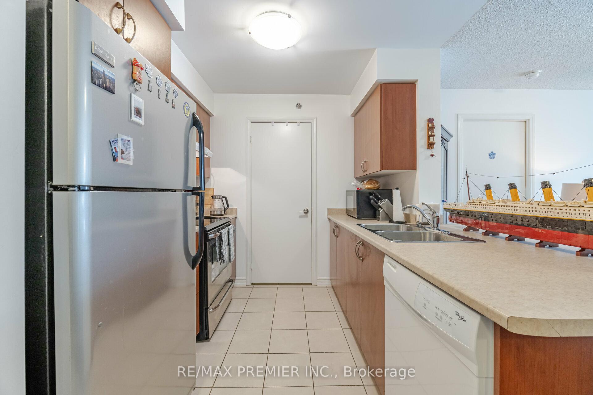 Photo 12 of Unit 329, 35 Saranac Boulevard, Toronto, Englemount-Lawrence — HOMEH