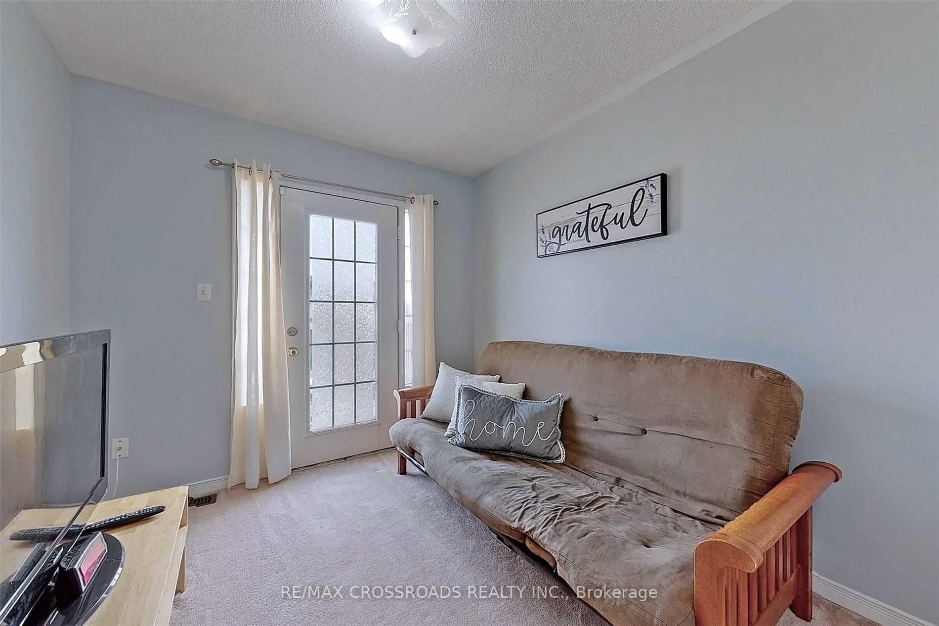 Photo 19 of 107 Angier Crescent, Ajax, South East — HOMEH