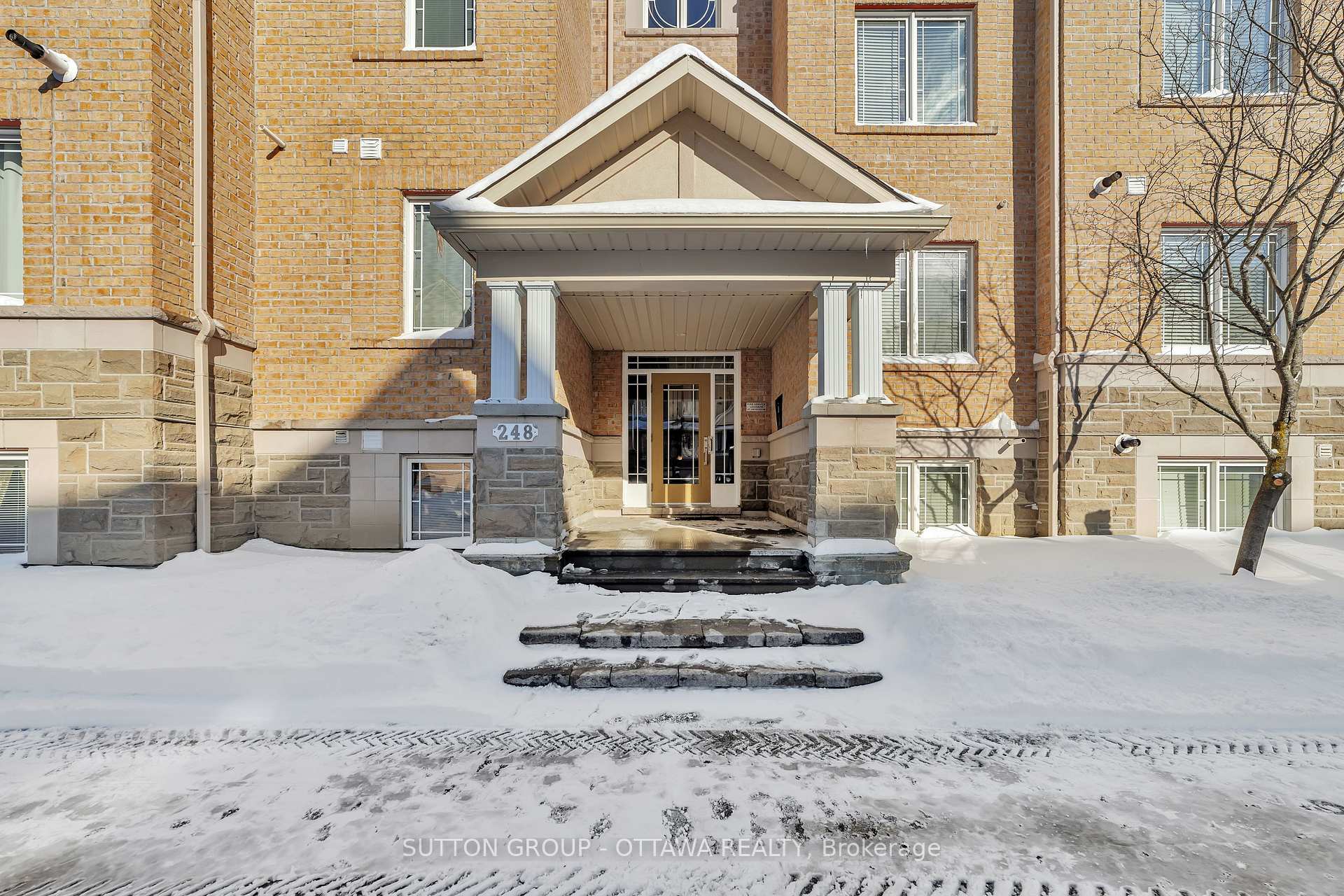 Photo 2 of Unit 8, 248 Paseo Private, Ottawa, Manordale — HOMEH