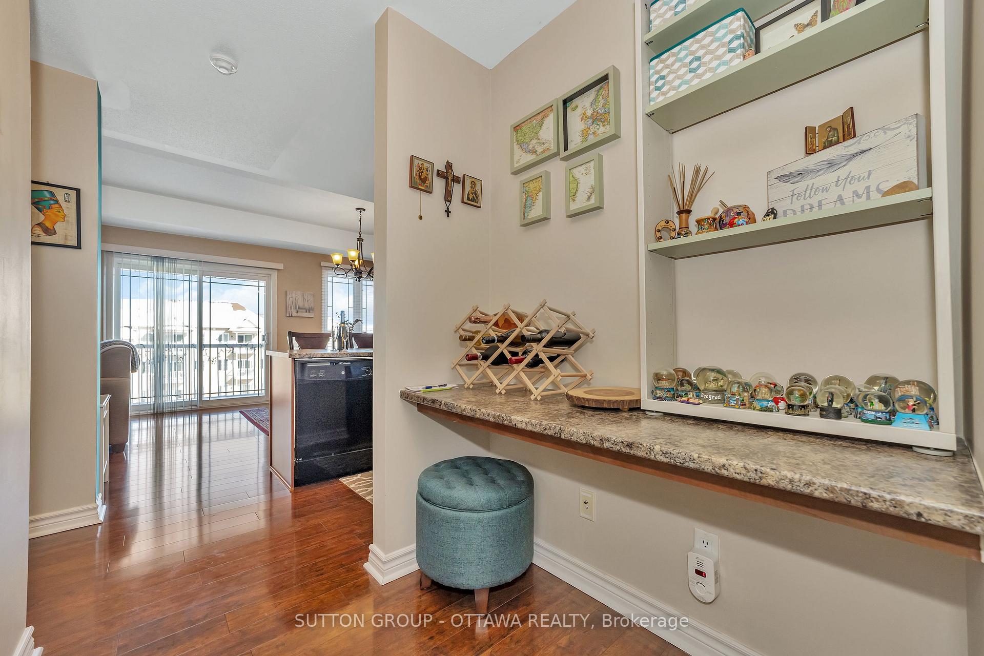 Photo 7 of Unit 8, 248 Paseo Private, Ottawa, Manordale — HOMEH