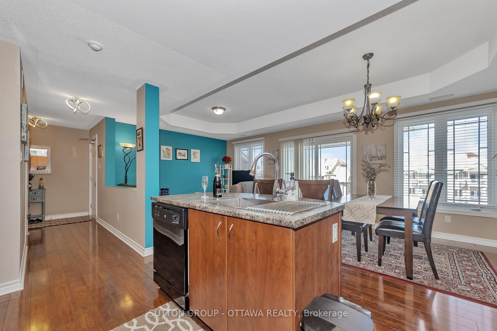 Photo 11 of Unit 8, 248 Paseo Private, Ottawa, Manordale — HOMEH