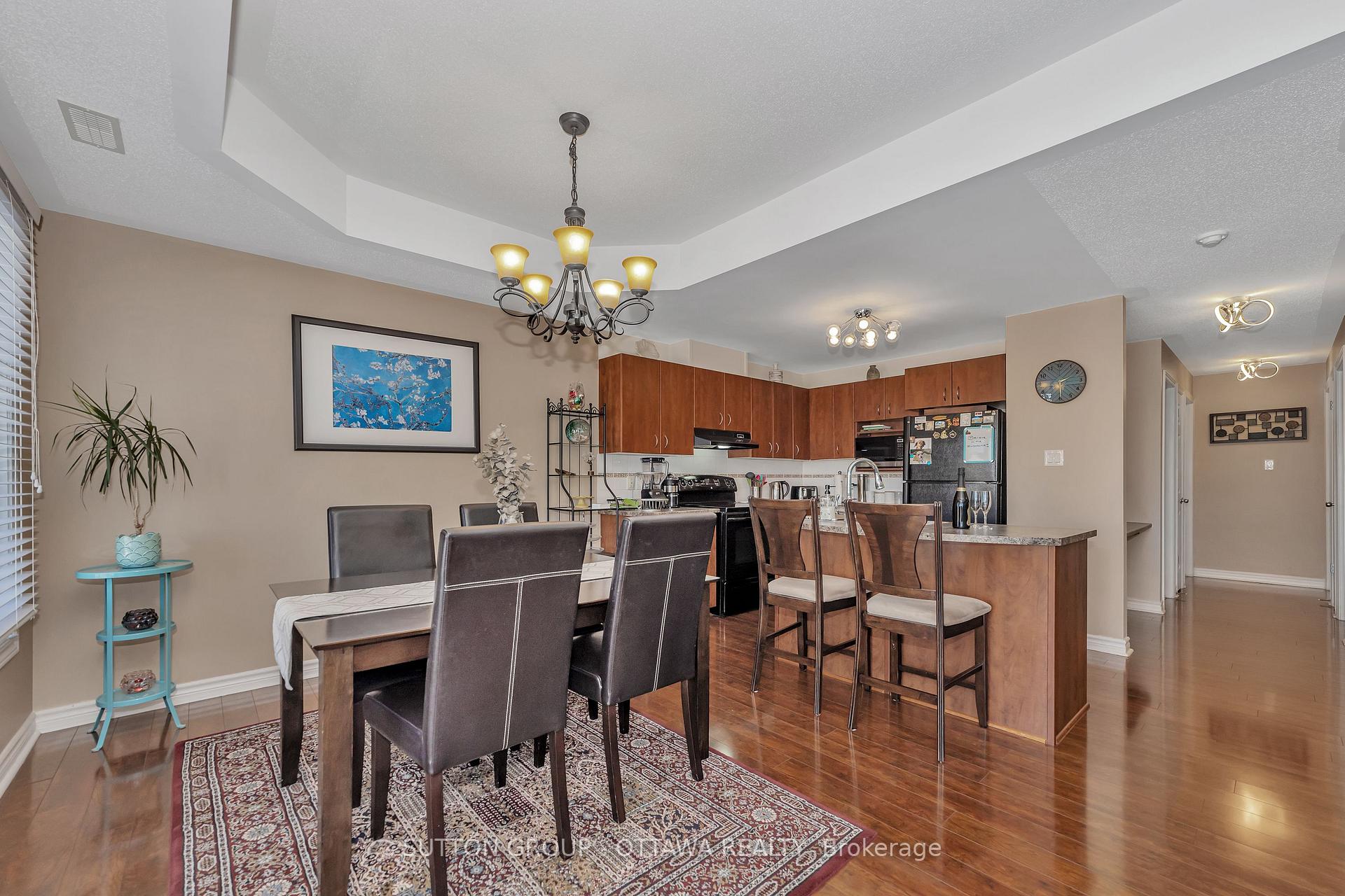 Photo 14 of Unit 8, 248 Paseo Private, Ottawa, Manordale — HOMEH