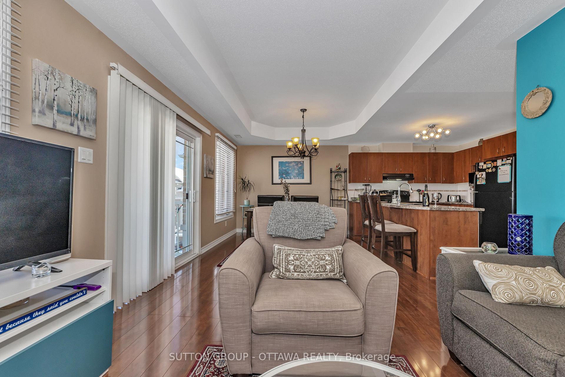 Photo 18 of Unit 8, 248 Paseo Private, Ottawa, Manordale — HOMEH