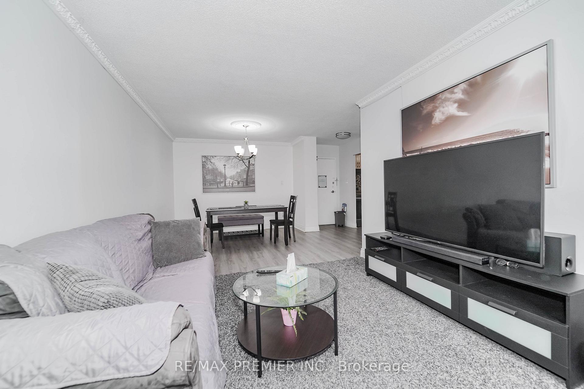 Photo 4 of Unit Unit # 1003, 390 Dixon Road, Etobicoke, Kingsview Village-The Westway — HOMEH