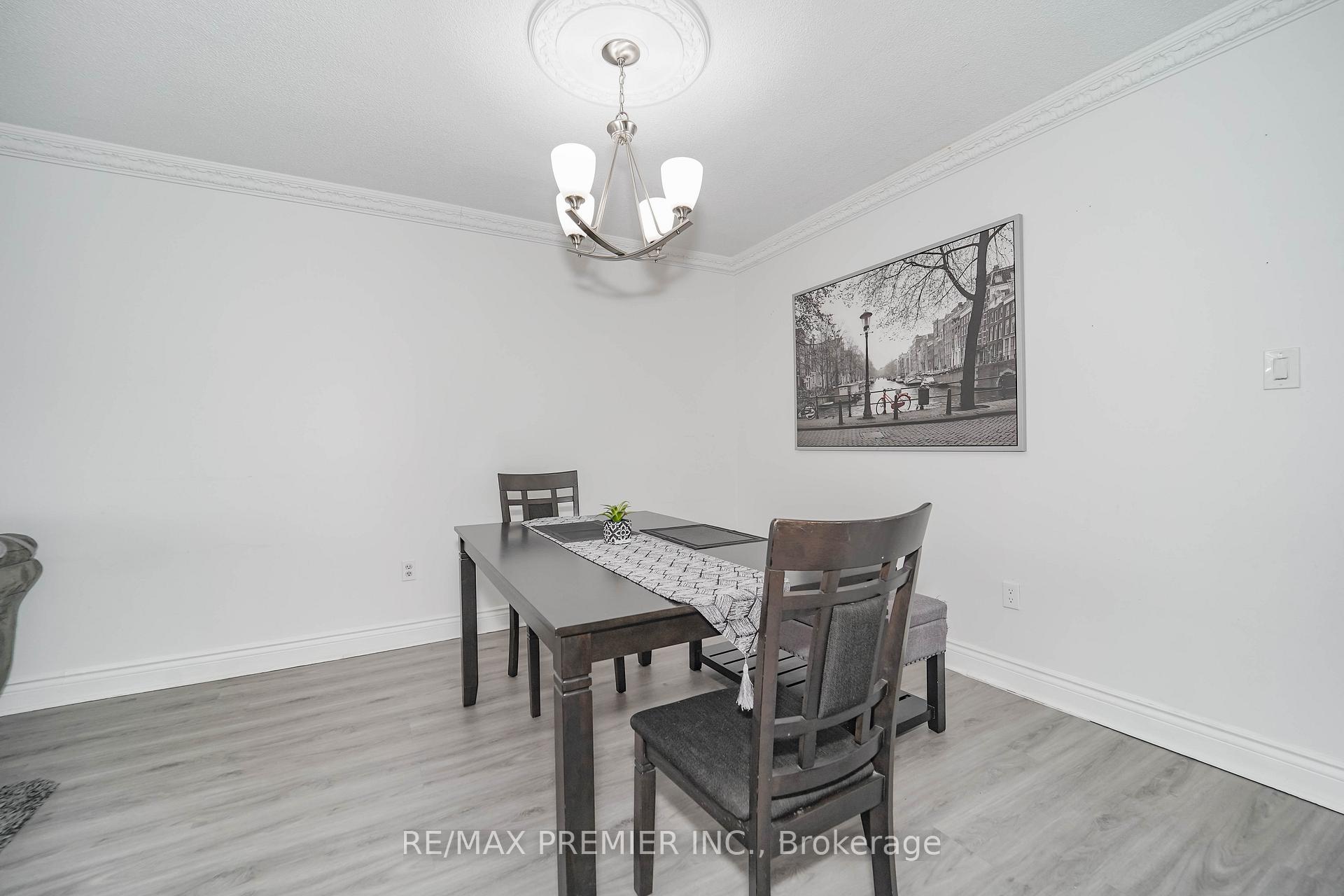 Photo 6 of Unit Unit # 1003, 390 Dixon Road, Etobicoke, Kingsview Village-The Westway — HOMEH