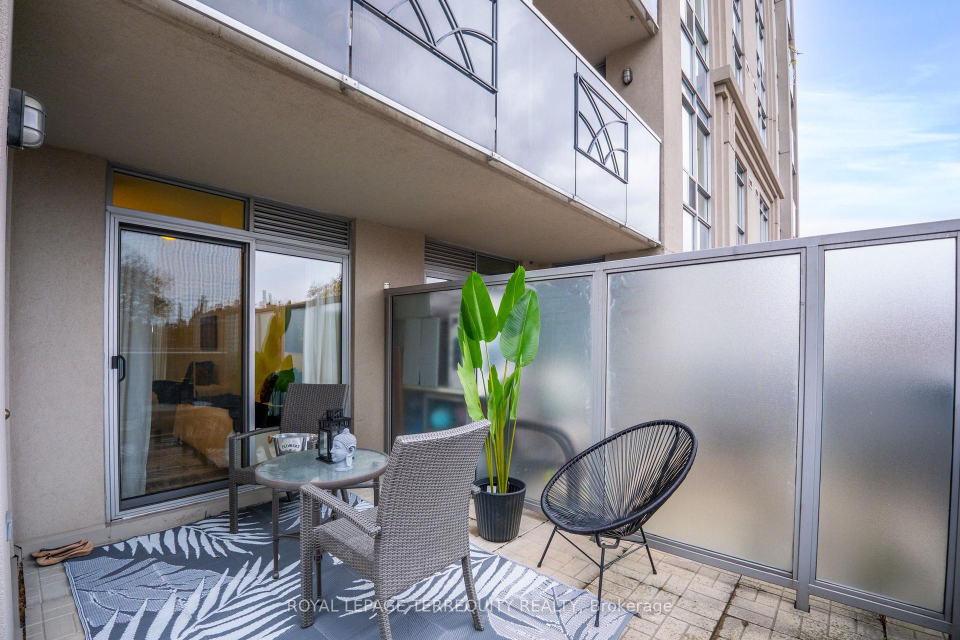 Front of Unit 216, 225 Wellesley Street E