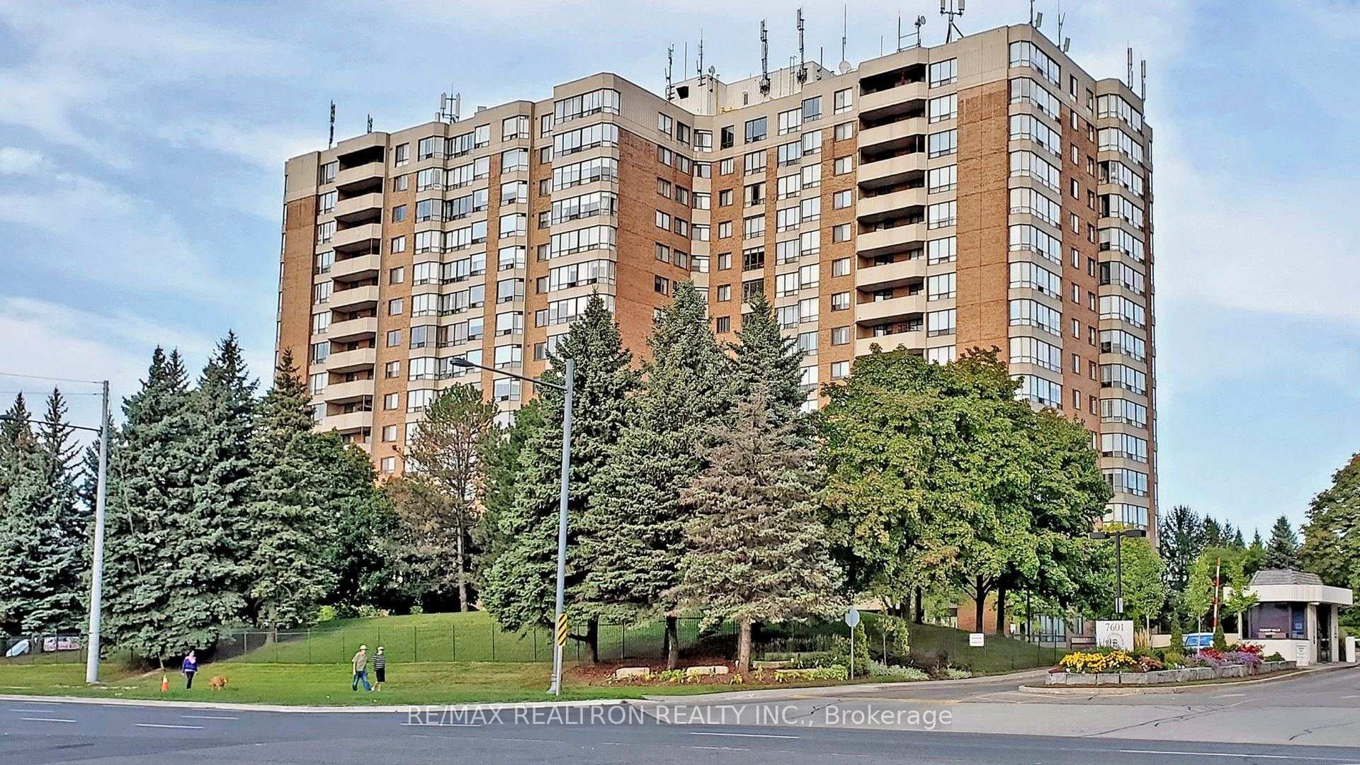 Photo 1 of Unit Ph17, 7601 Bathurst Street, Vaughan, Crestwood-Springfarm-Yorkhill — HOMEH