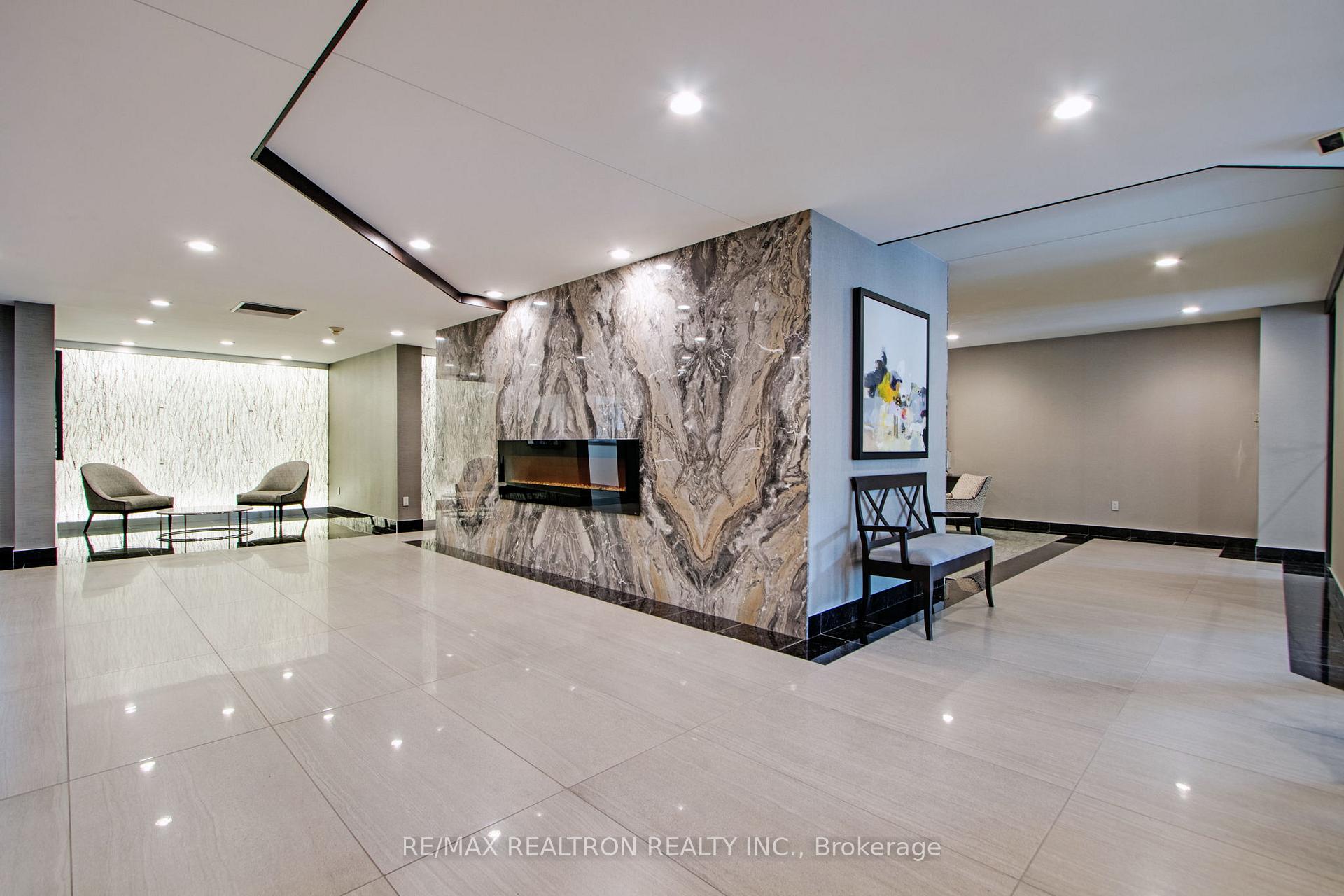 Photo 3 of Unit Ph17, 7601 Bathurst Street, Vaughan, Crestwood-Springfarm-Yorkhill — HOMEH
