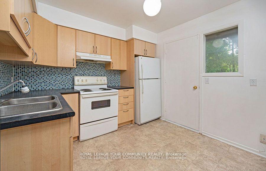 Photo 8 of Unit 12, 97 Henderson Avenue, Markham, Grandview — HOMEH