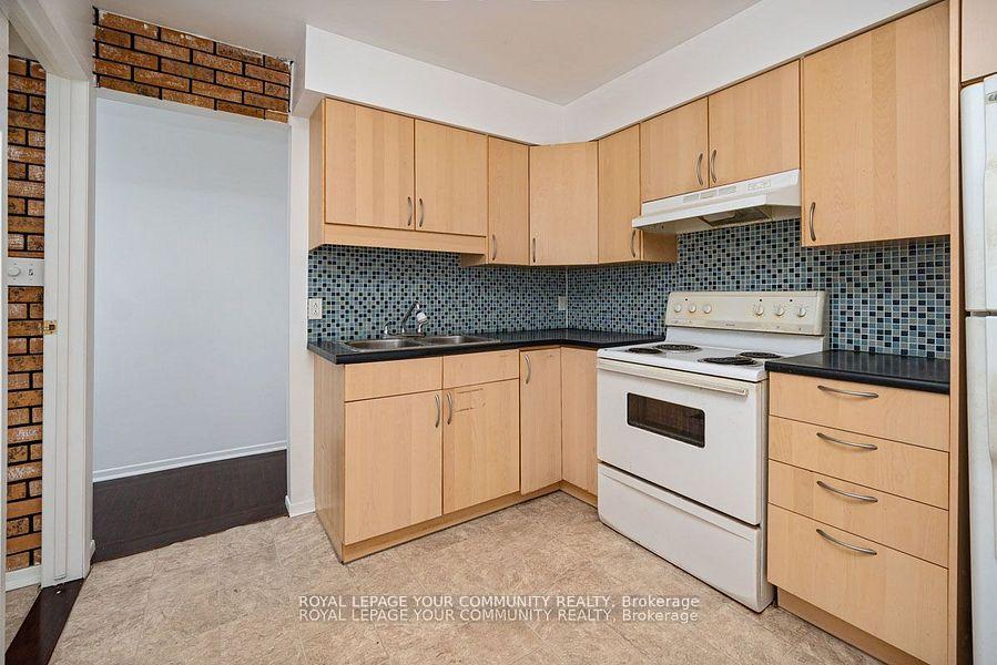 Photo 9 of Unit 12, 97 Henderson Avenue, Markham, Grandview — HOMEH