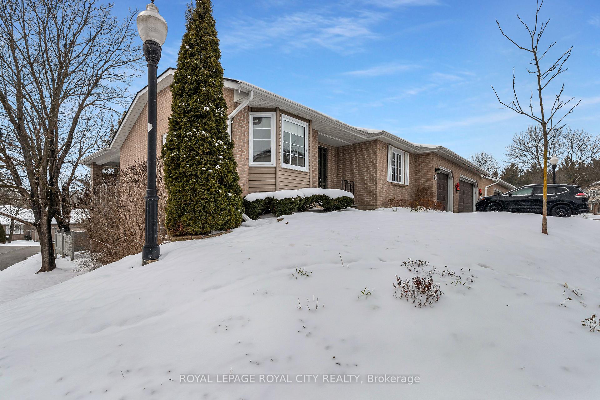 Photo 1 of Unit 1, 96 Woodlawn Road E, Guelph, Victoria North — HOMEH