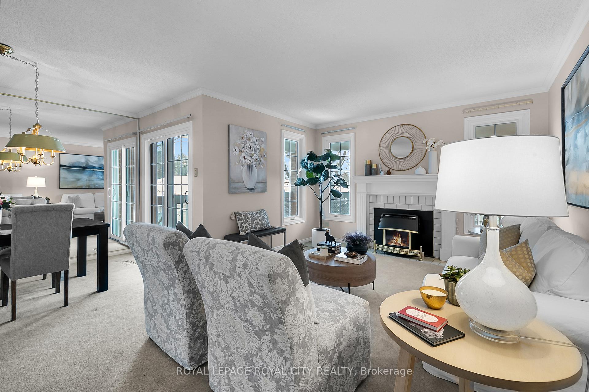 Photo 11 of Unit 1, 96 Woodlawn Road E, Guelph, Victoria North — HOMEH