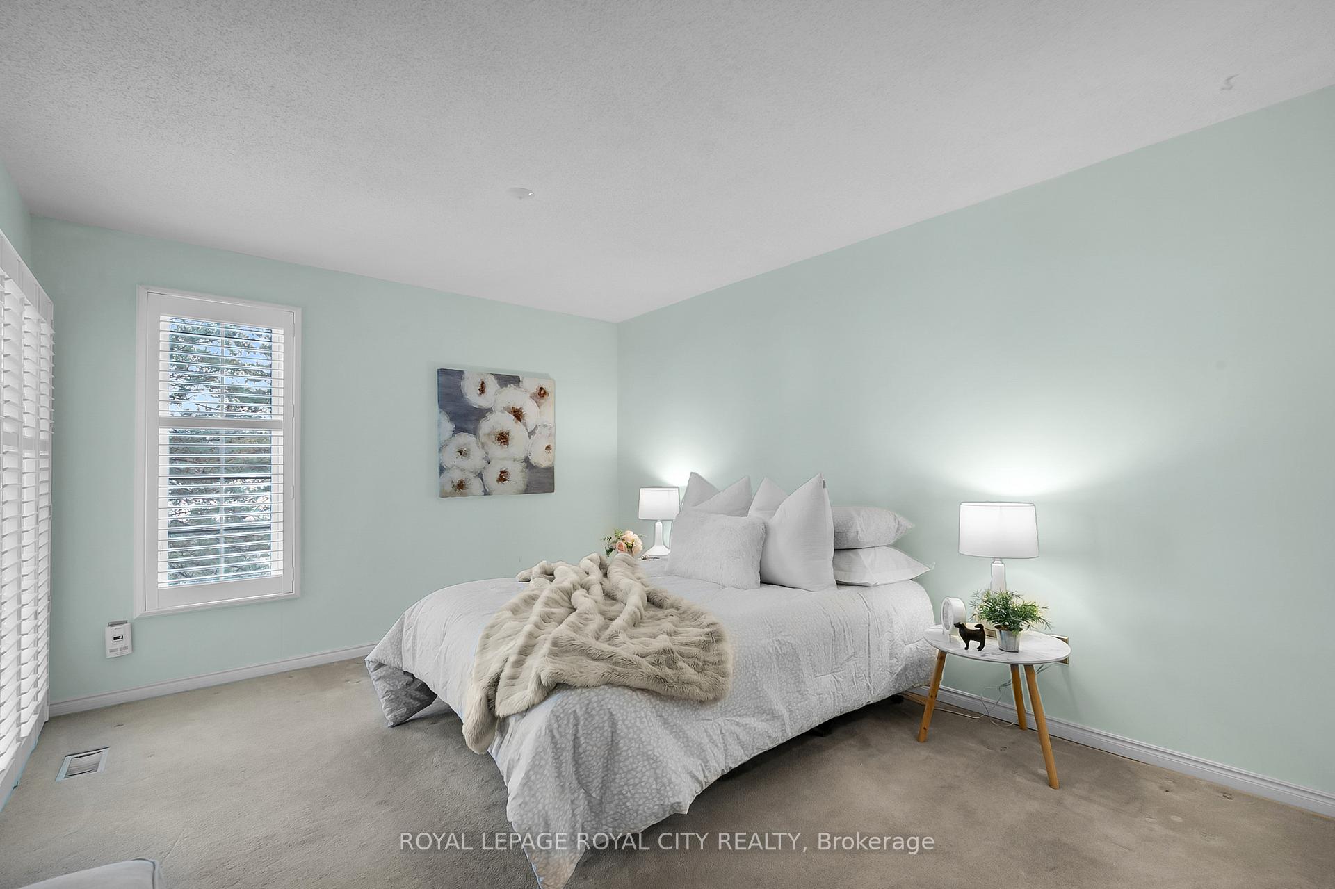 Photo 19 of Unit 1, 96 Woodlawn Road E, Guelph, Victoria North — HOMEH