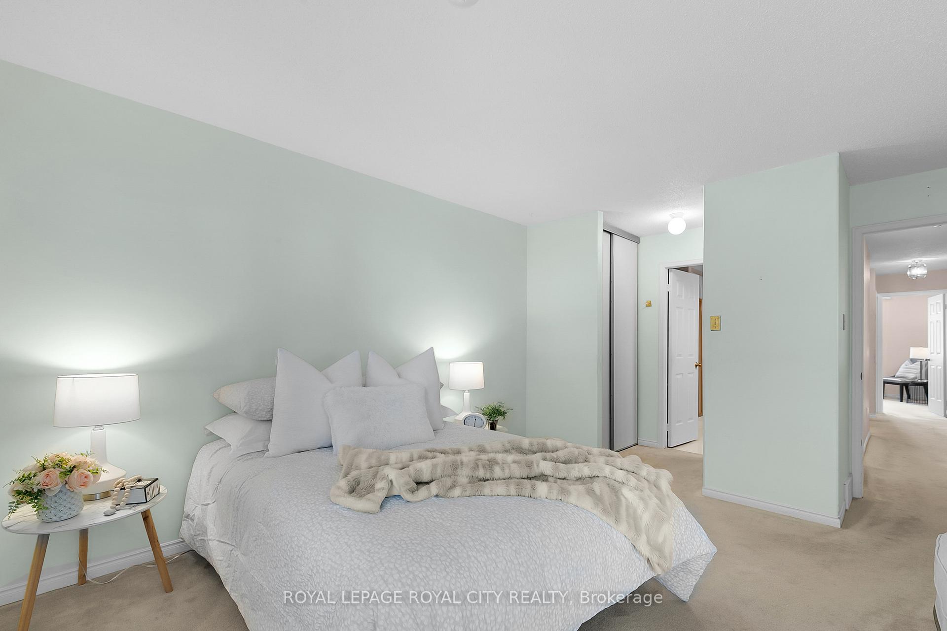 Photo 20 of Unit 1, 96 Woodlawn Road E, Guelph, Victoria North — HOMEH