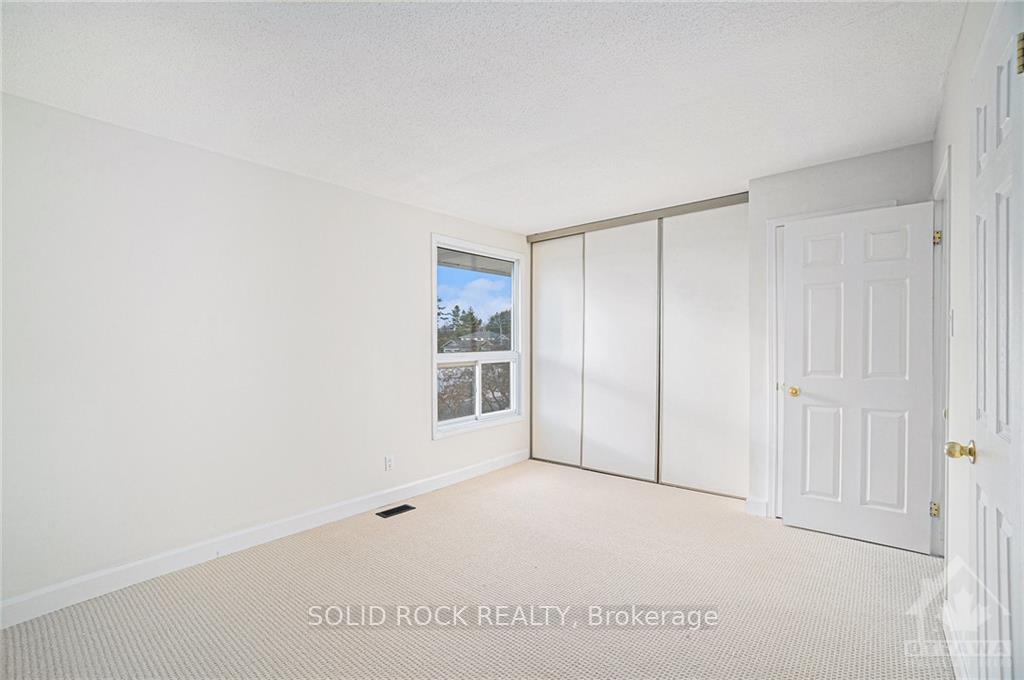 Photo 20 of 1945 Greenway Park, Ottawa, Blackburn Hamlet (South) — HOMEH