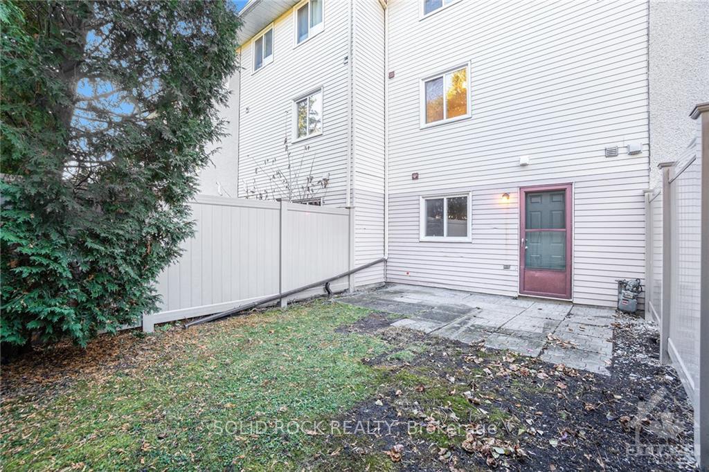 Photo 23 of 1945 Greenway Park, Ottawa, Blackburn Hamlet (South) — HOMEH