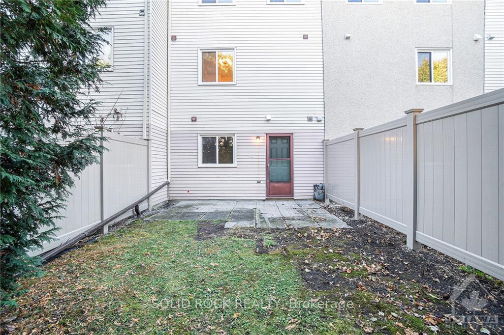 Photo 24 of 1945 Greenway Park, Ottawa, Blackburn Hamlet (South) — HOMEH