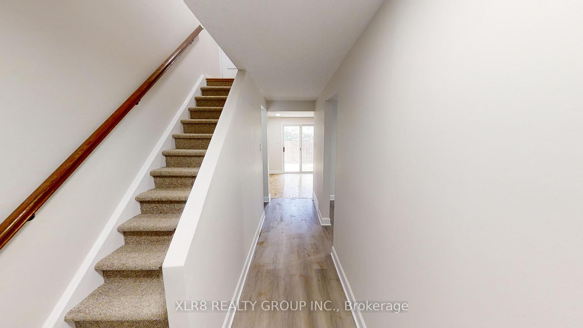 Photo 3 of Unit 102, 1045 Morrison Drive, Ottawa, Redwood Park — HOMEH
