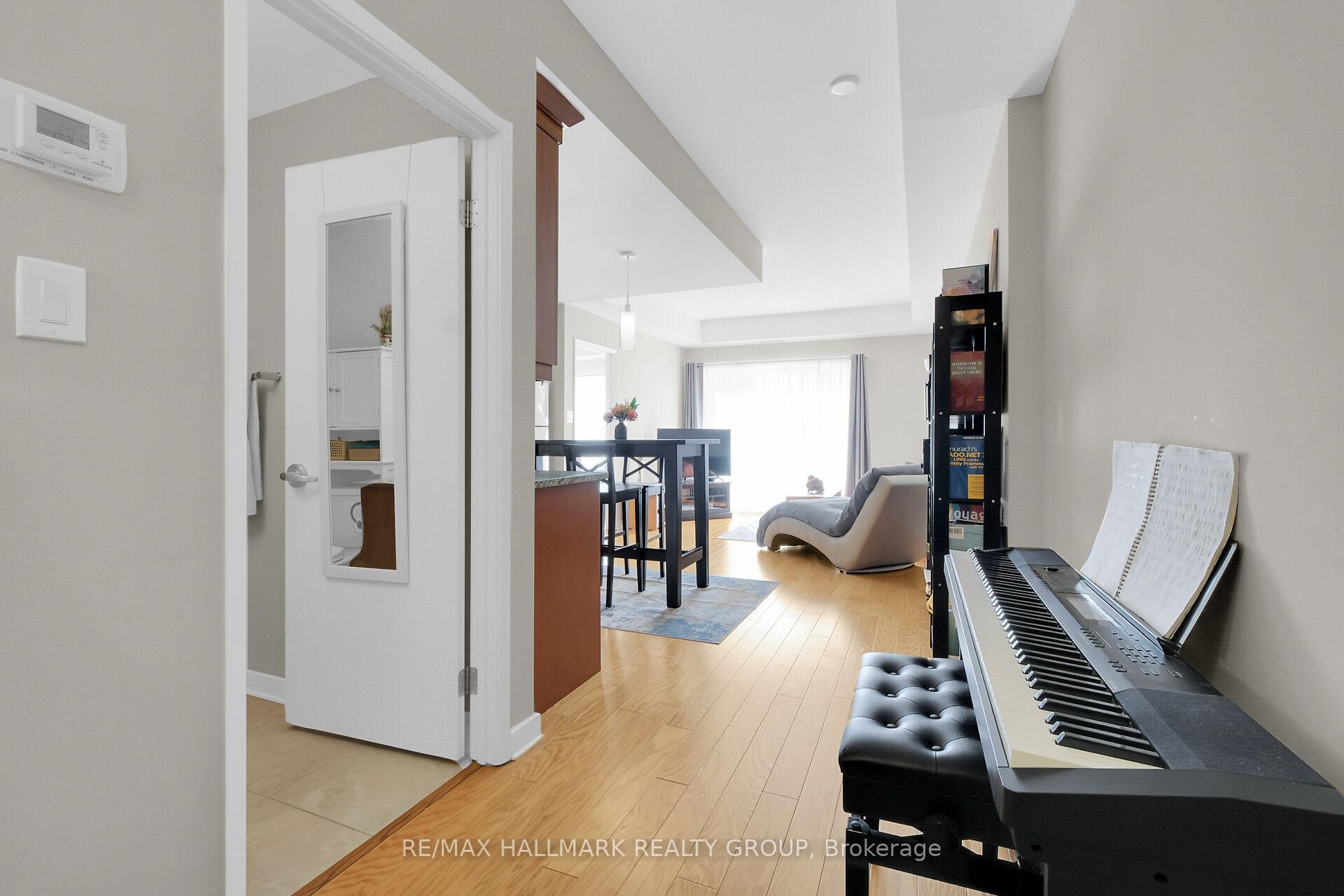 Photo 8 of Unit 208, 310 Centrum Boulevard, Ottawa, Bilberry Creek/Queenswood Heights — HOMEH