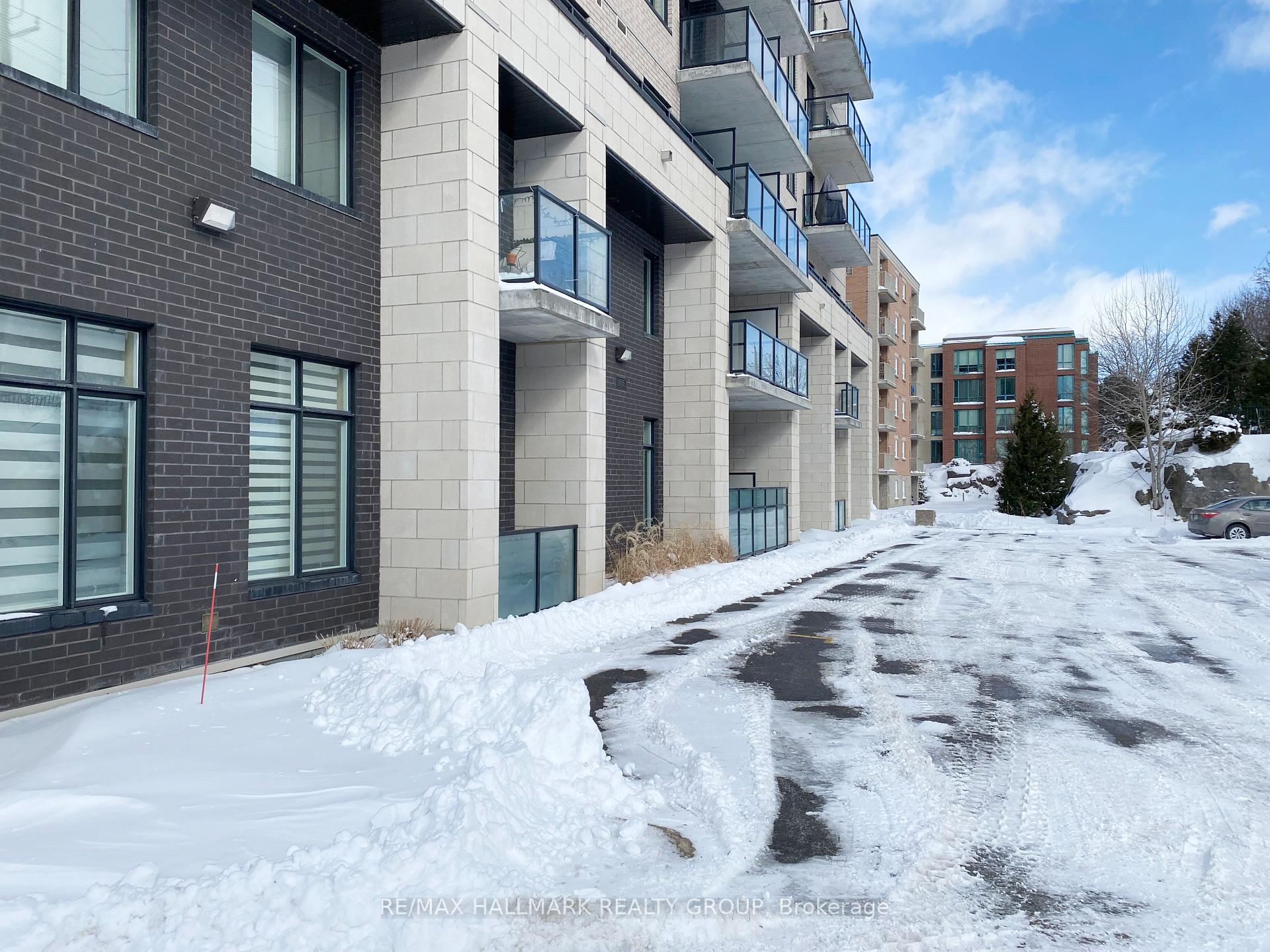 Photo 36 of Unit 208, 310 Centrum Boulevard, Ottawa, Bilberry Creek/Queenswood Heights — HOMEH