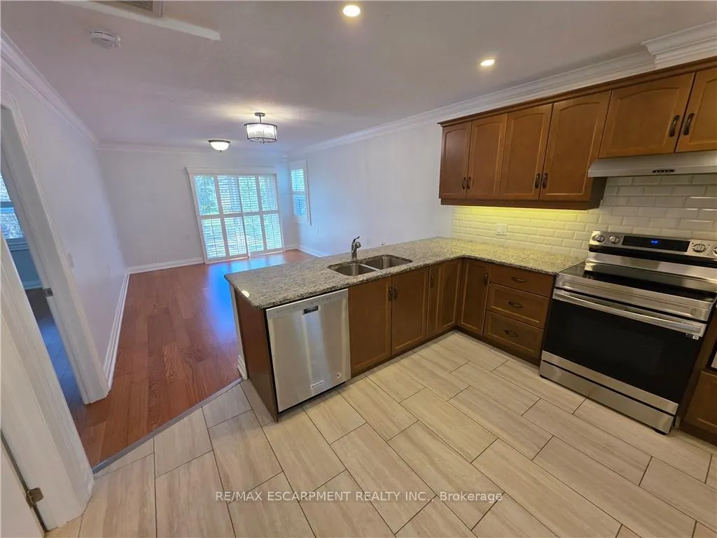 Photo 4 of 16 Sister Varga Terrace, Hamilton, Kennedy — HOMEH
