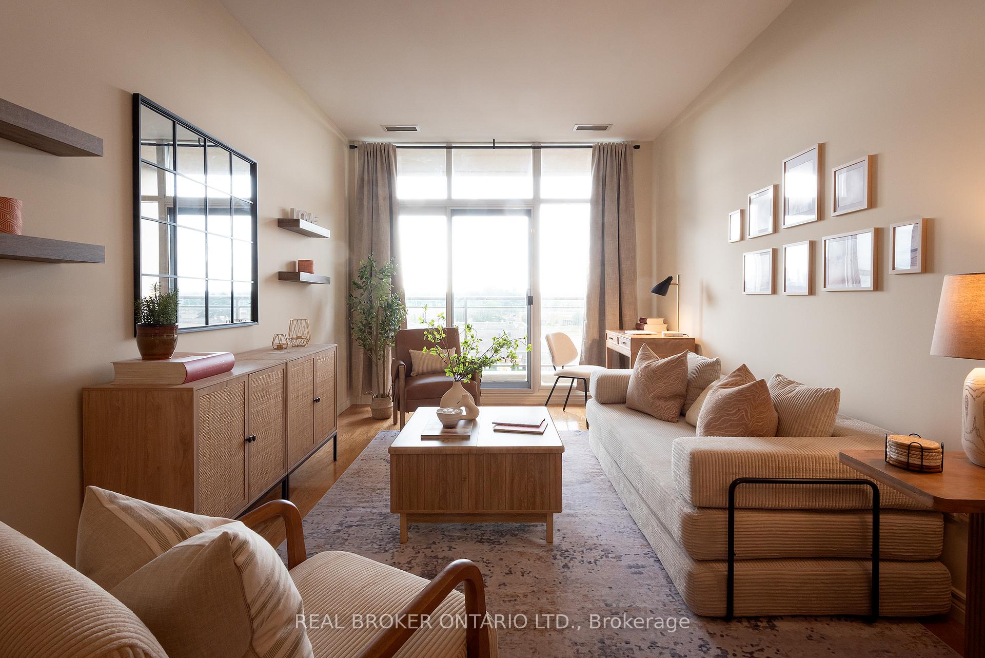 Photo 4 of Unit 404, 1 Leaside Park Drive, Toronto, Thorncliffe Park — HOMEH