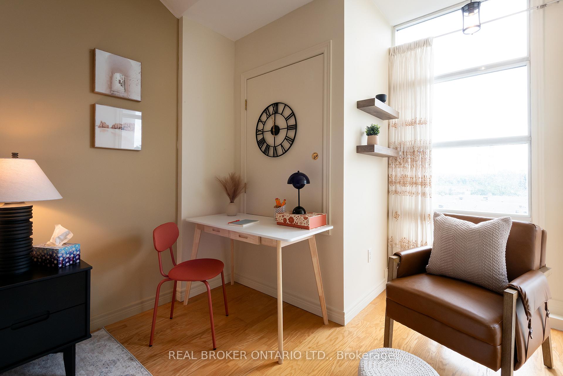 Photo 16 of Unit 404, 1 Leaside Park Drive, Toronto, Thorncliffe Park — HOMEH