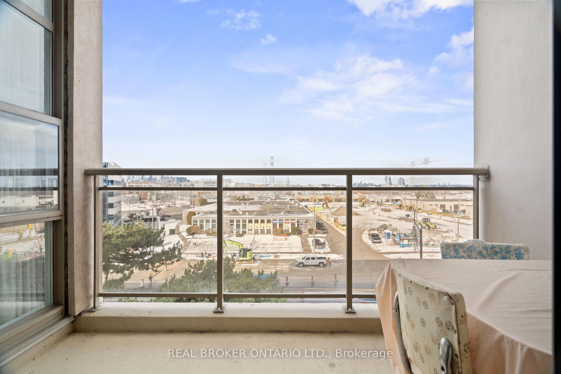 Photo 27 of Unit 404, 1 Leaside Park Drive, Toronto, Thorncliffe Park — HOMEH