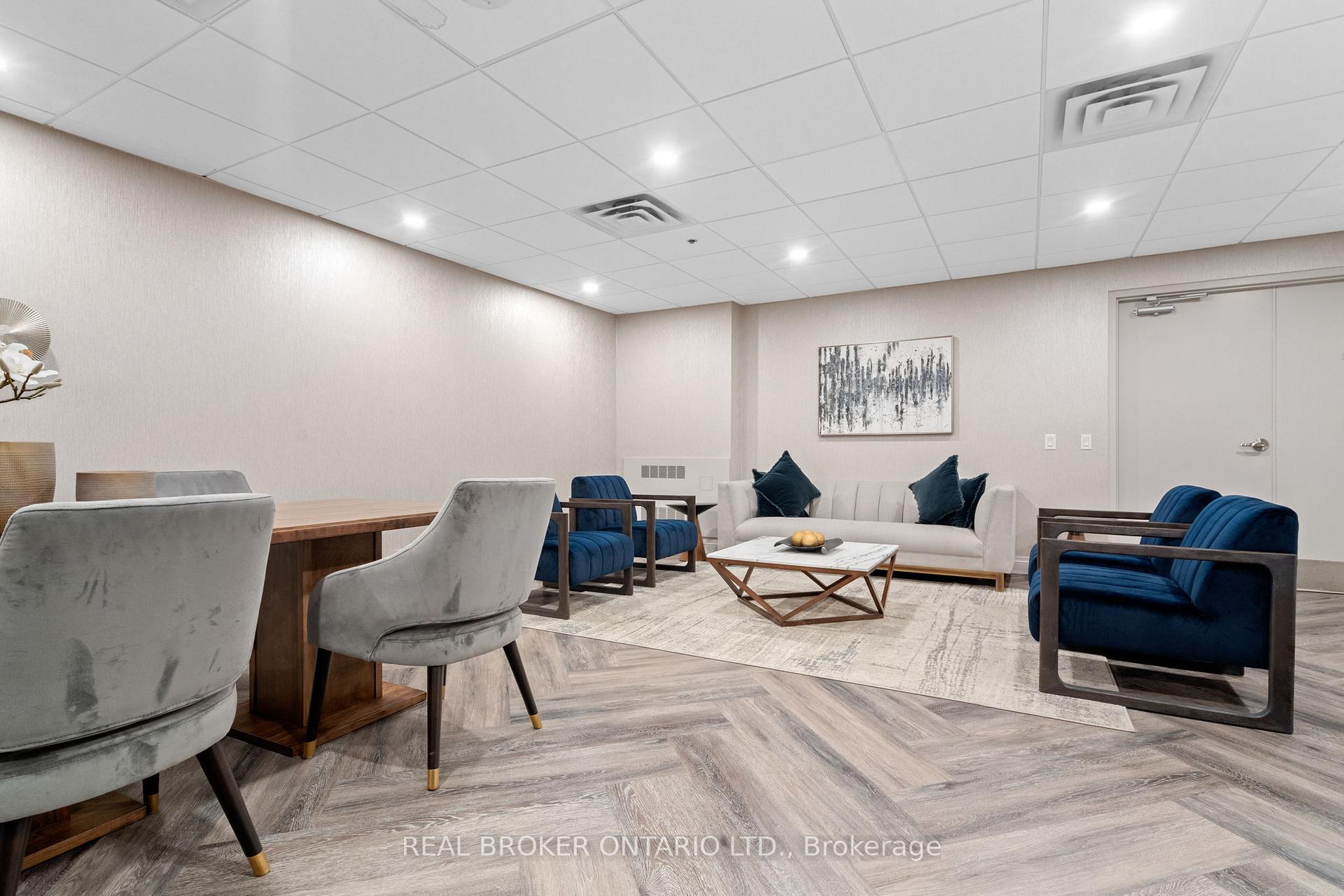 Photo 29 of Unit 404, 1 Leaside Park Drive, Toronto, Thorncliffe Park — HOMEH