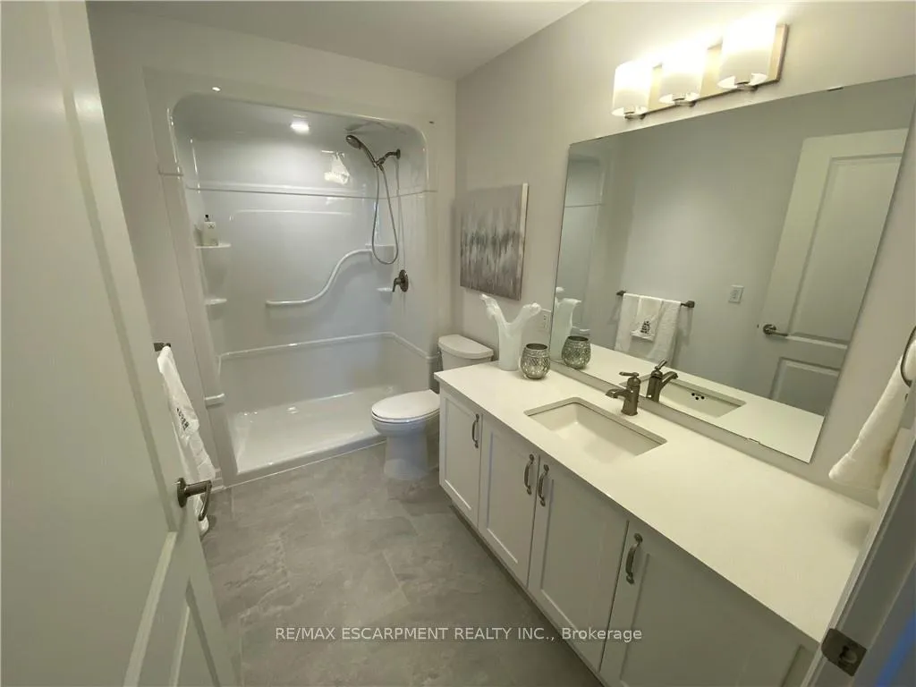 Photo 4 of Unit 403, 39 Sister Varga Terrace, Hamilton, Kennedy — HOMEH