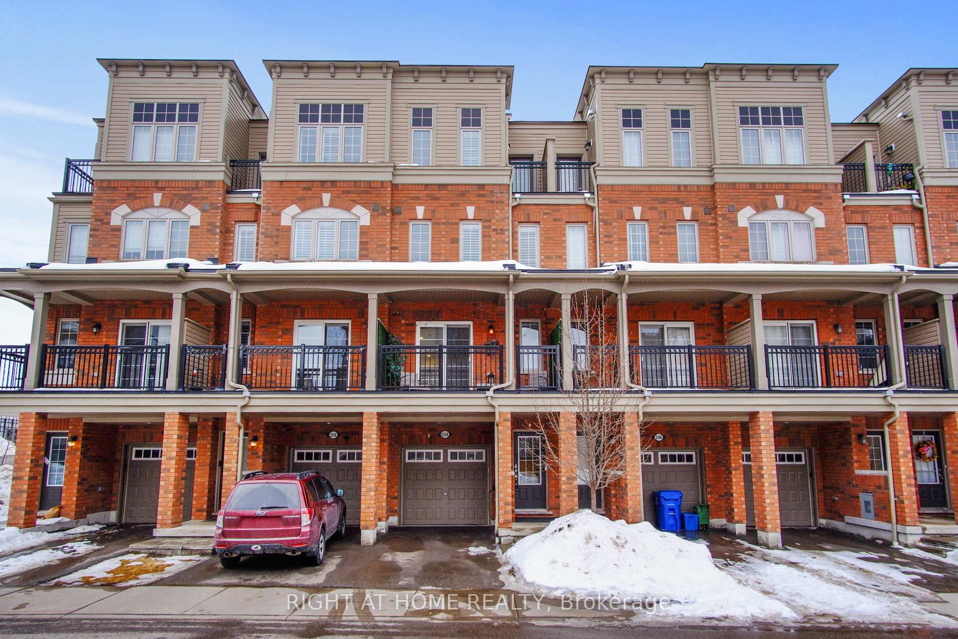 Photo 1 of Unit 5, 2558 Bromus Path, Oshawa, Windfields — HOMEH