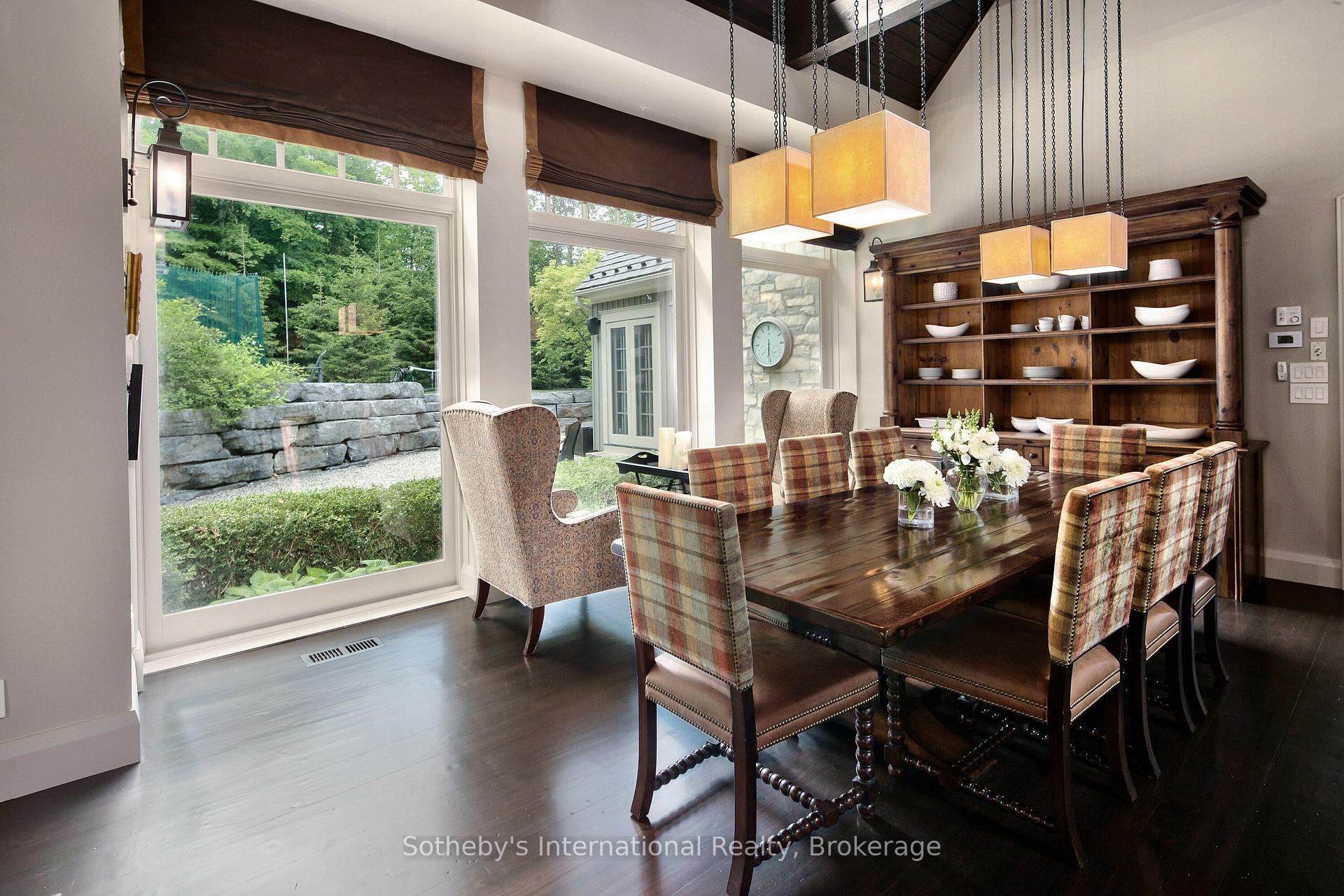 Photo 9 of 114 Hemlock Court, Blue Mountains — HOMEH