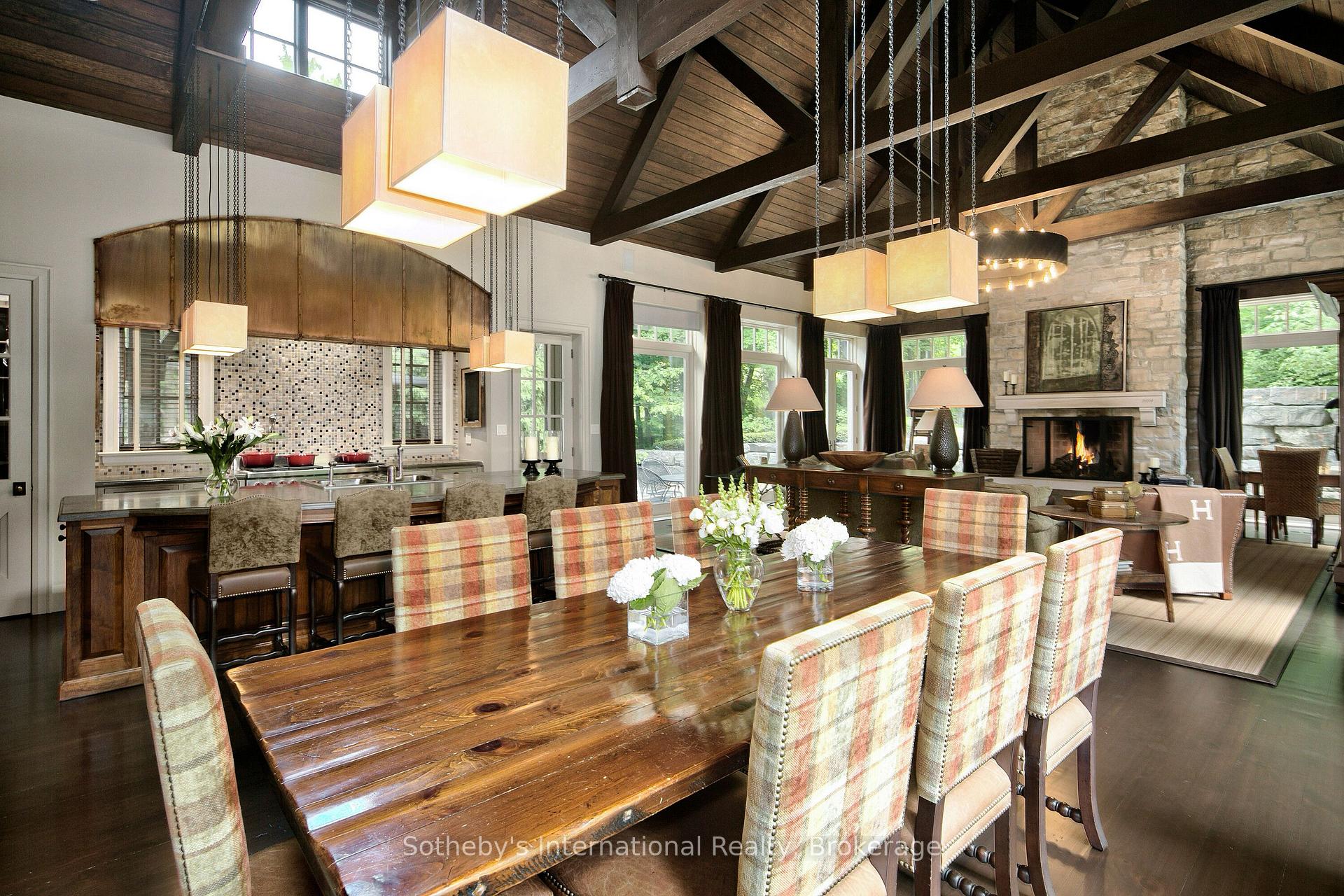 Photo 14 of 114 Hemlock Court, Blue Mountains — HOMEH