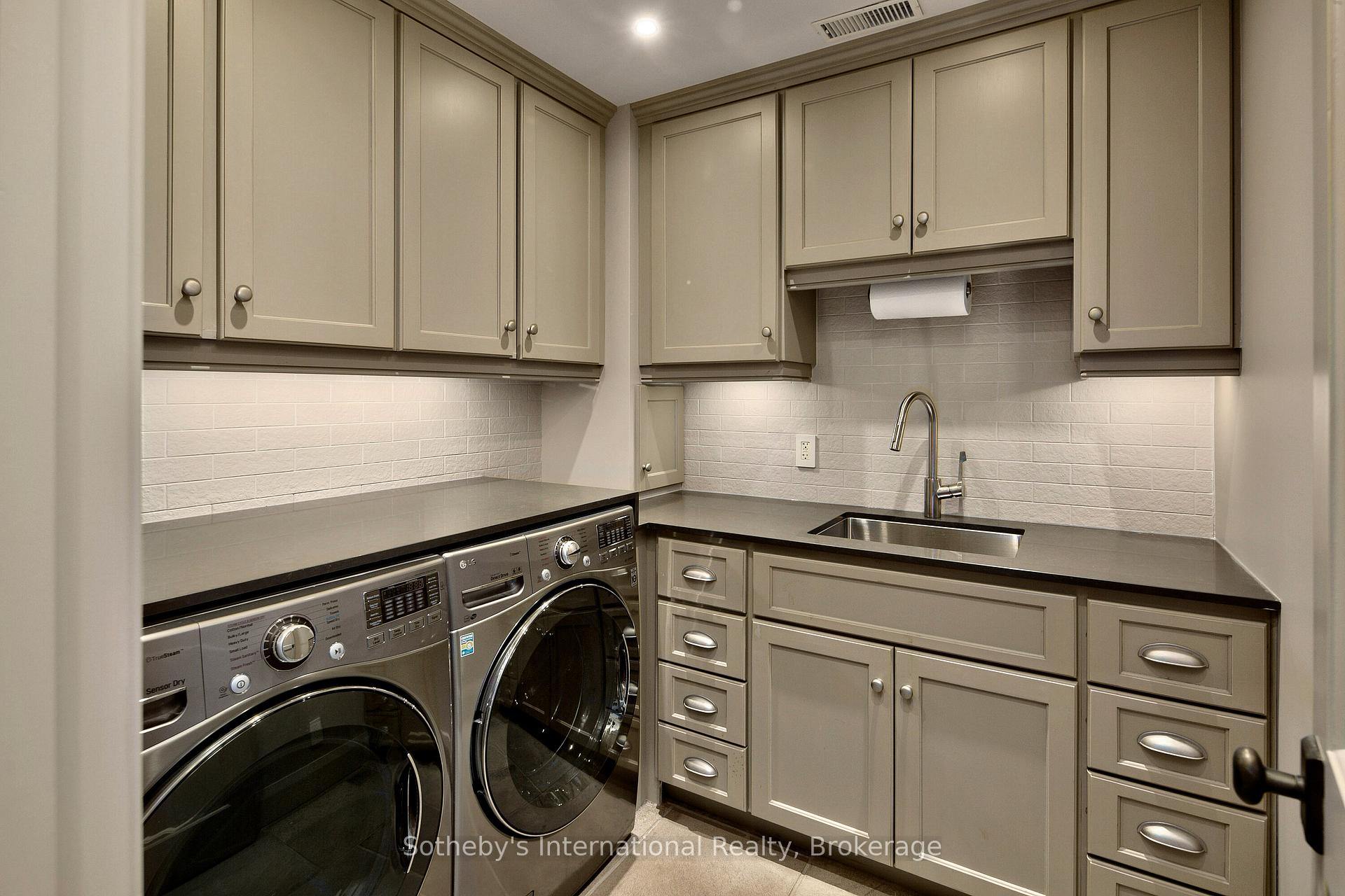 Photo 18 of 114 Hemlock Court, Blue Mountains — HOMEH