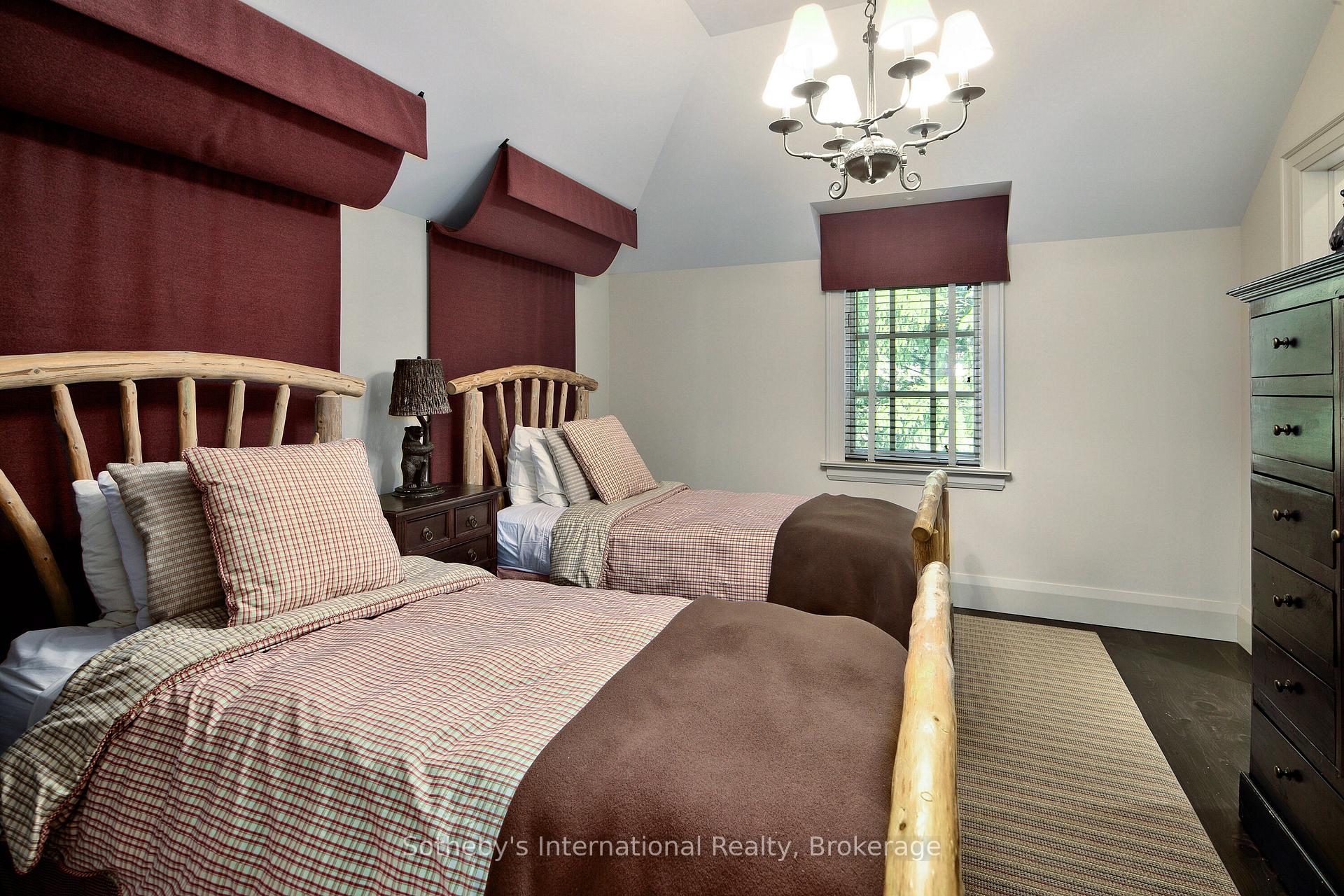 Photo 25 of 114 Hemlock Court, Blue Mountains — HOMEH