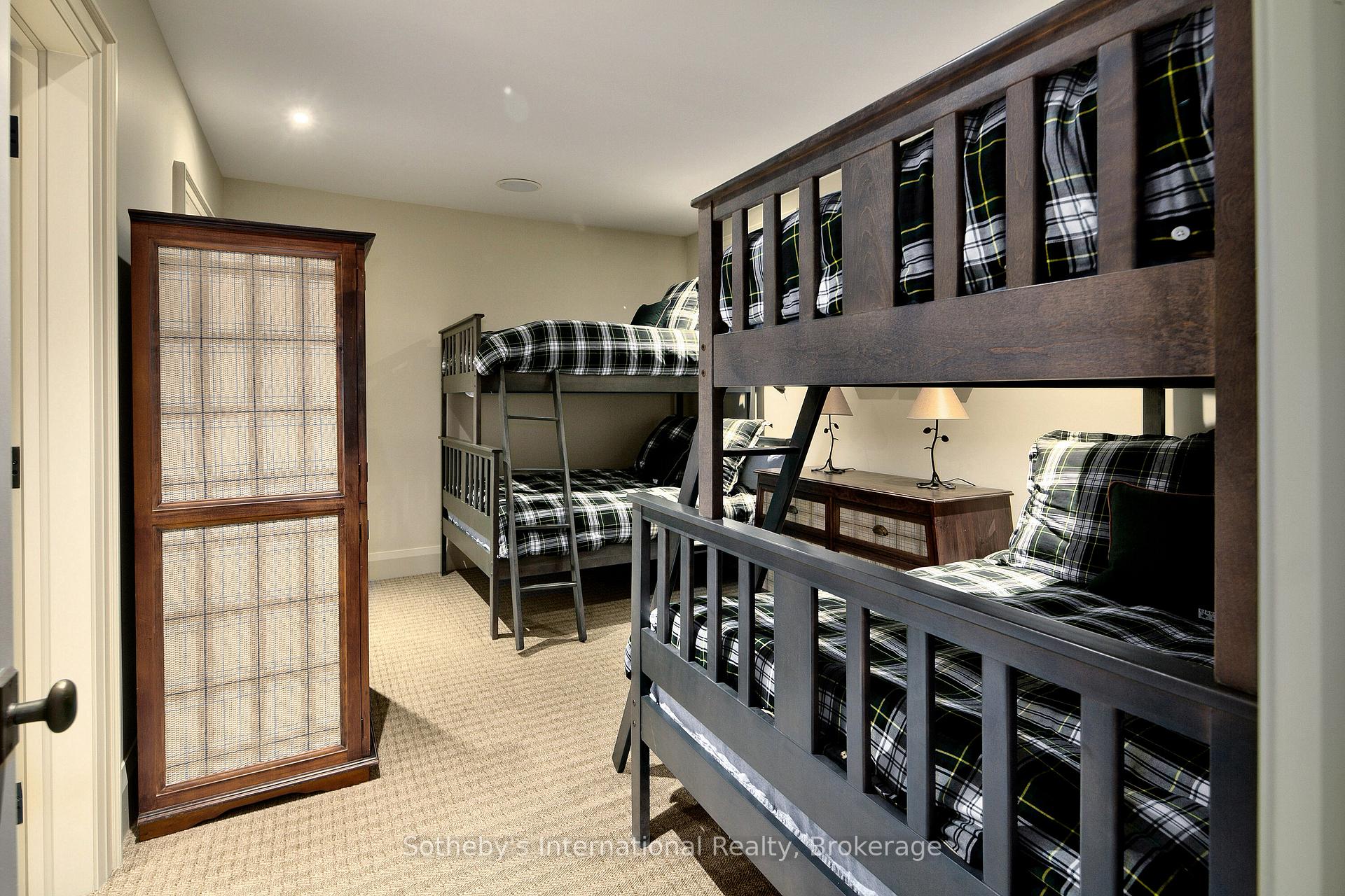 Photo 32 of 114 Hemlock Court, Blue Mountains — HOMEH