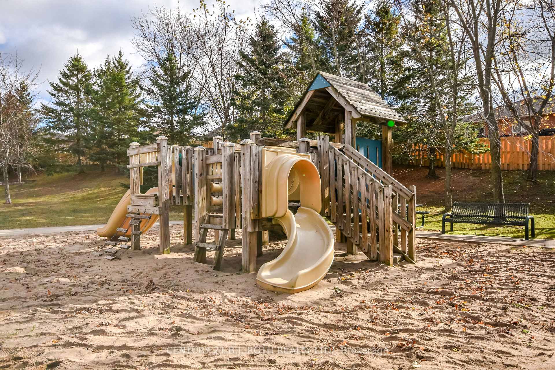 Photo 3 of Unit 47, 239 Ferndale Drive S, Barrie, Ardagh — HOMEH