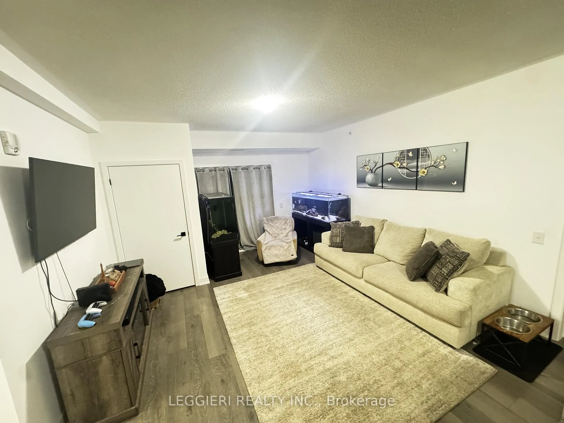 Photo 8 of Unit 615, 4 Spice Way, Barrie, Rural Barrie Southeast — HOMEH