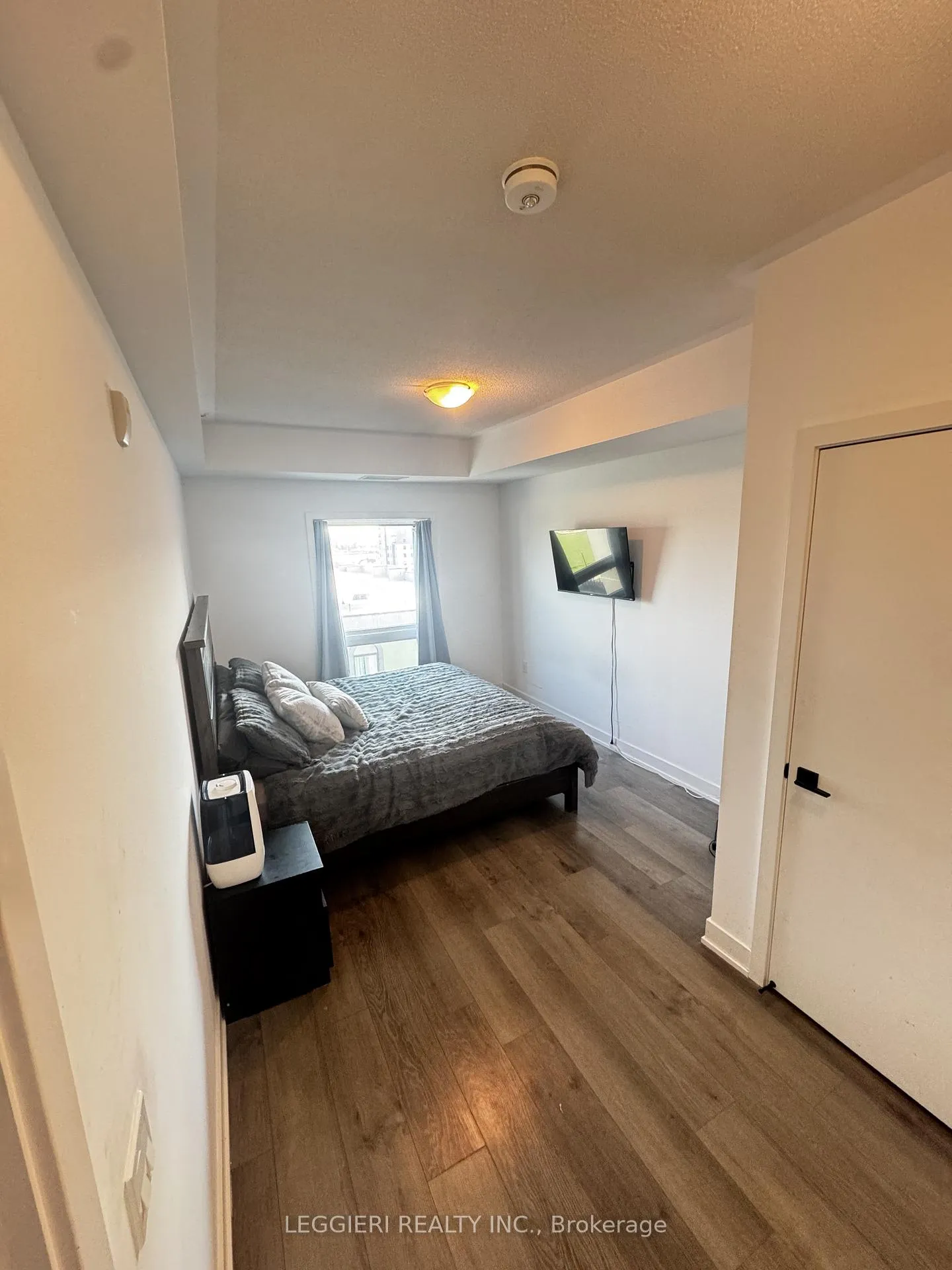 Photo 12 of Unit 615, 4 Spice Way, Barrie, Rural Barrie Southeast — HOMEH