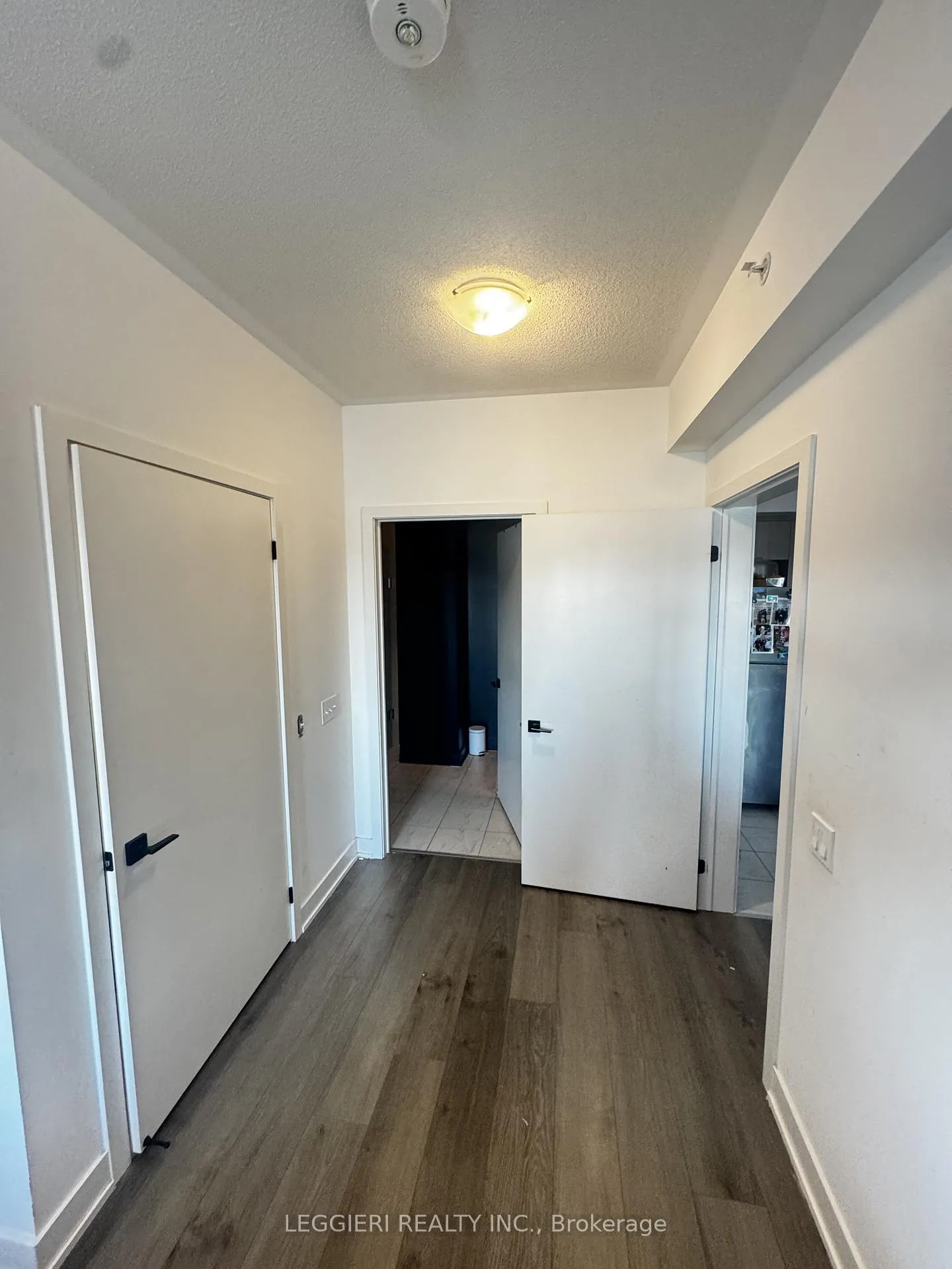 Photo 15 of Unit 615, 4 Spice Way, Barrie, Rural Barrie Southeast — HOMEH