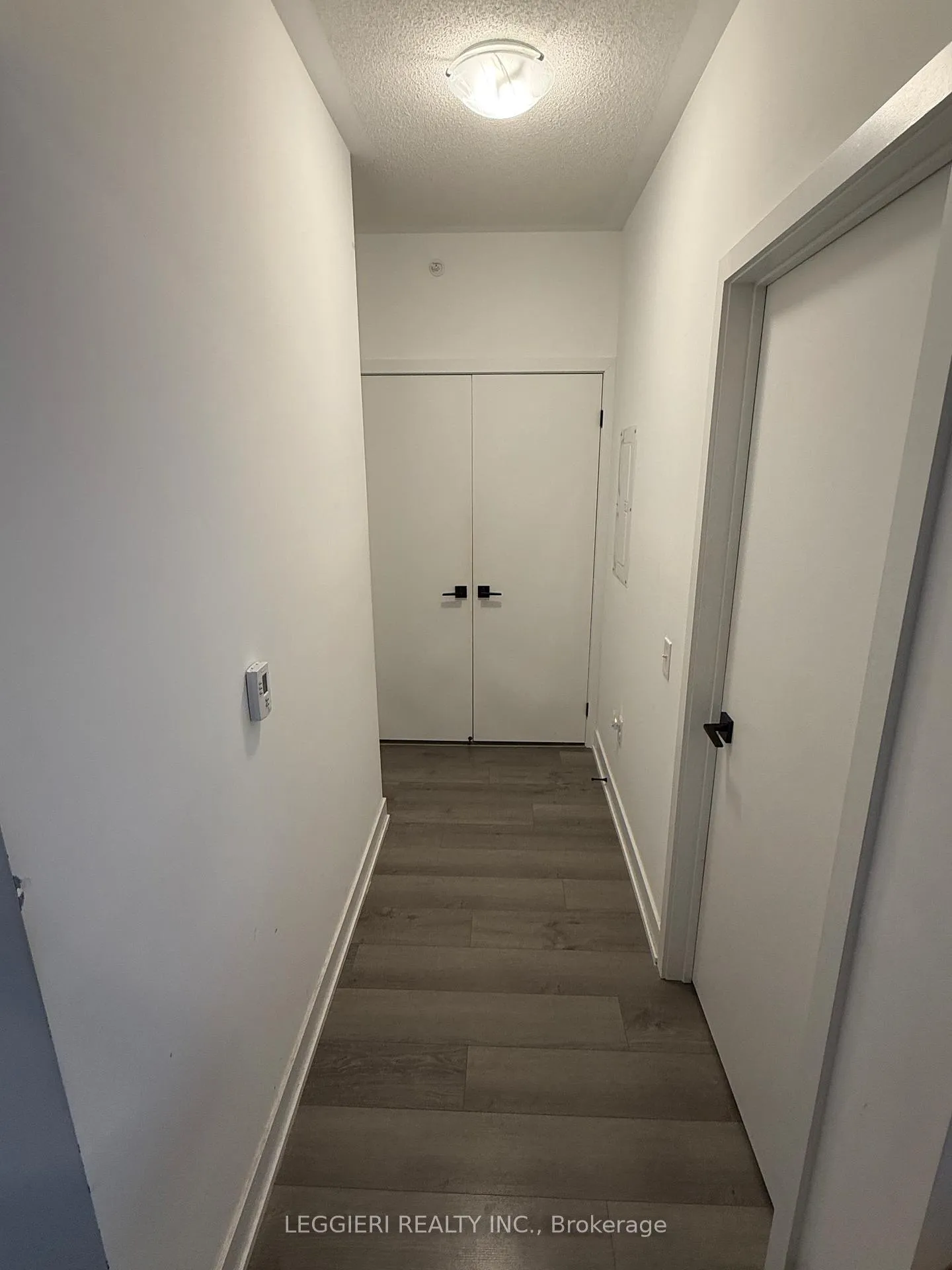 Photo 16 of Unit 615, 4 Spice Way, Barrie, Rural Barrie Southeast — HOMEH