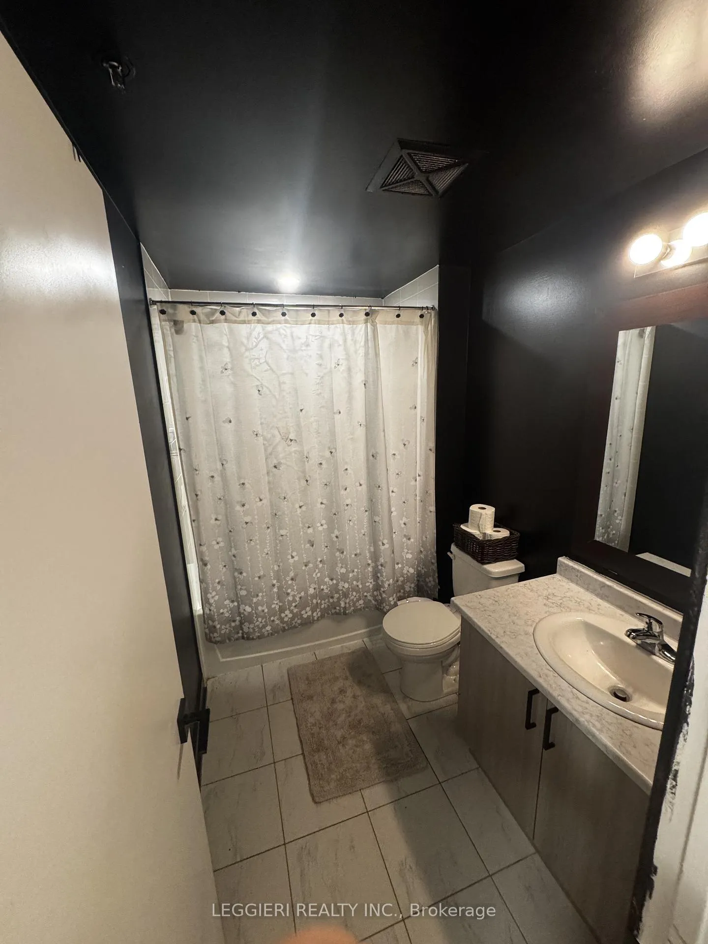 Photo 24 of Unit 615, 4 Spice Way, Barrie, Rural Barrie Southeast — HOMEH