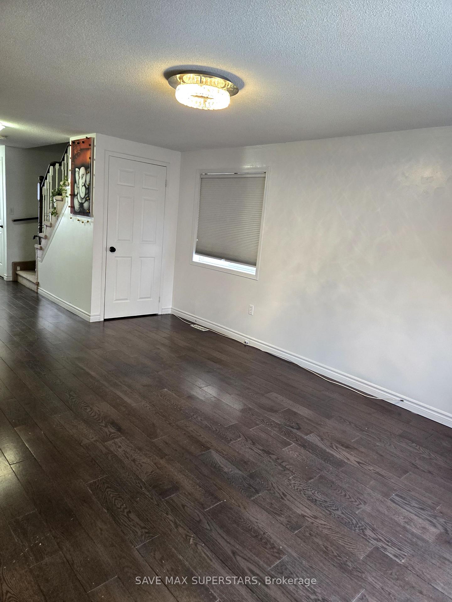 Photo 5 of 94 Wessenger Drive, Barrie, Holly — HOMEH