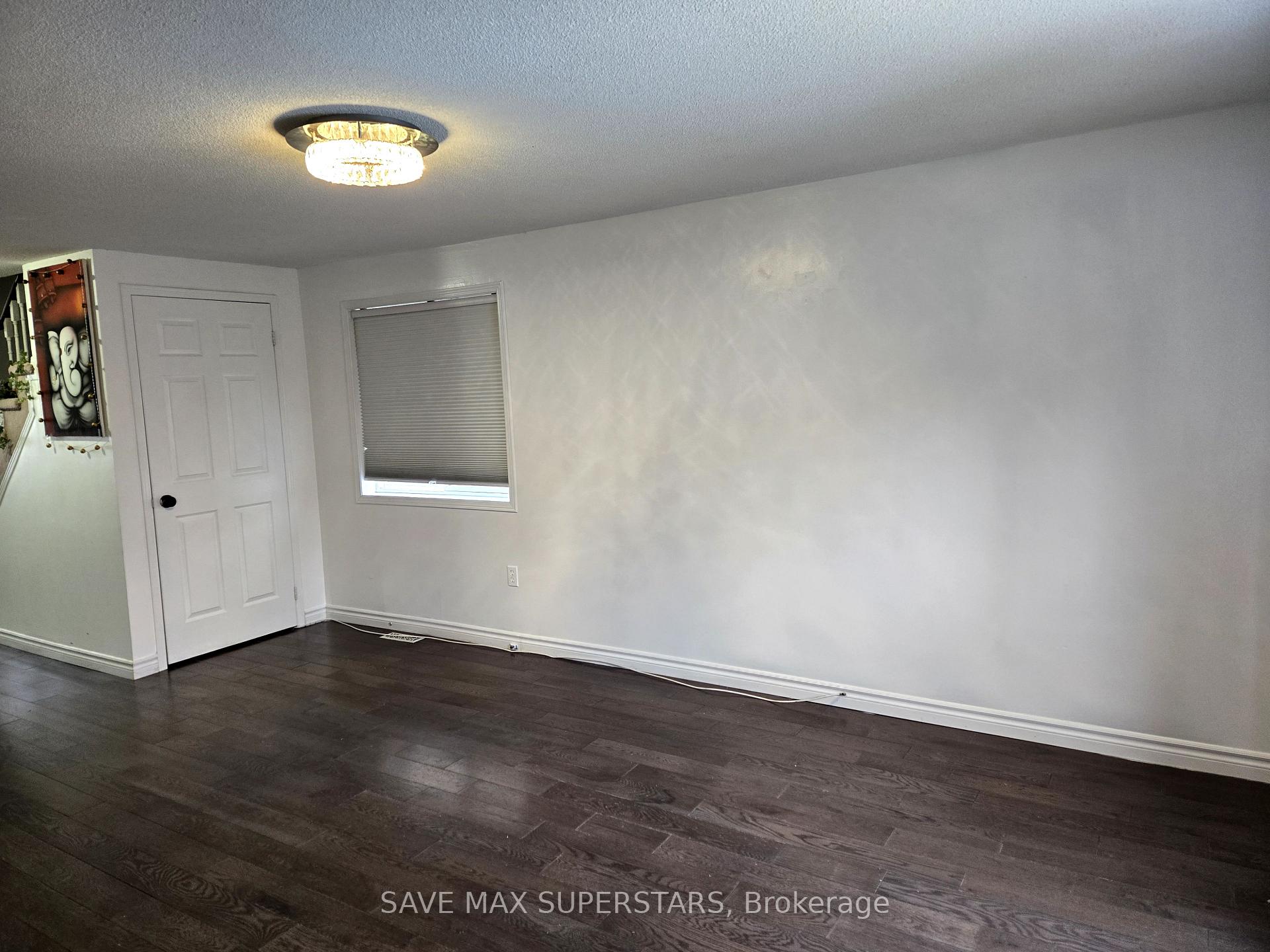 Photo 6 of 94 Wessenger Drive, Barrie, Holly — HOMEH