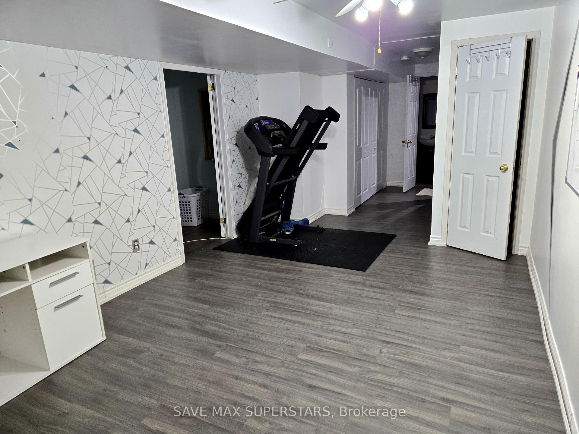 Photo 14 of 94 Wessenger Drive, Barrie, Holly — HOMEH